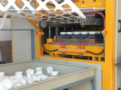 بررسی سیستم نیمه فرمینگ در فرآیند تزریق مواد اولیه پلاستیک - پلاستوایران